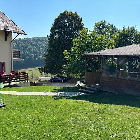 Transylvanian House Drumu Carului Exterior photo